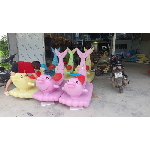 Xe điện cá phát sáng Xe điện cá phát sáng
